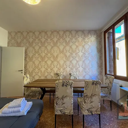 Apartment Accademia 10 Minutes From San Marco Venedig